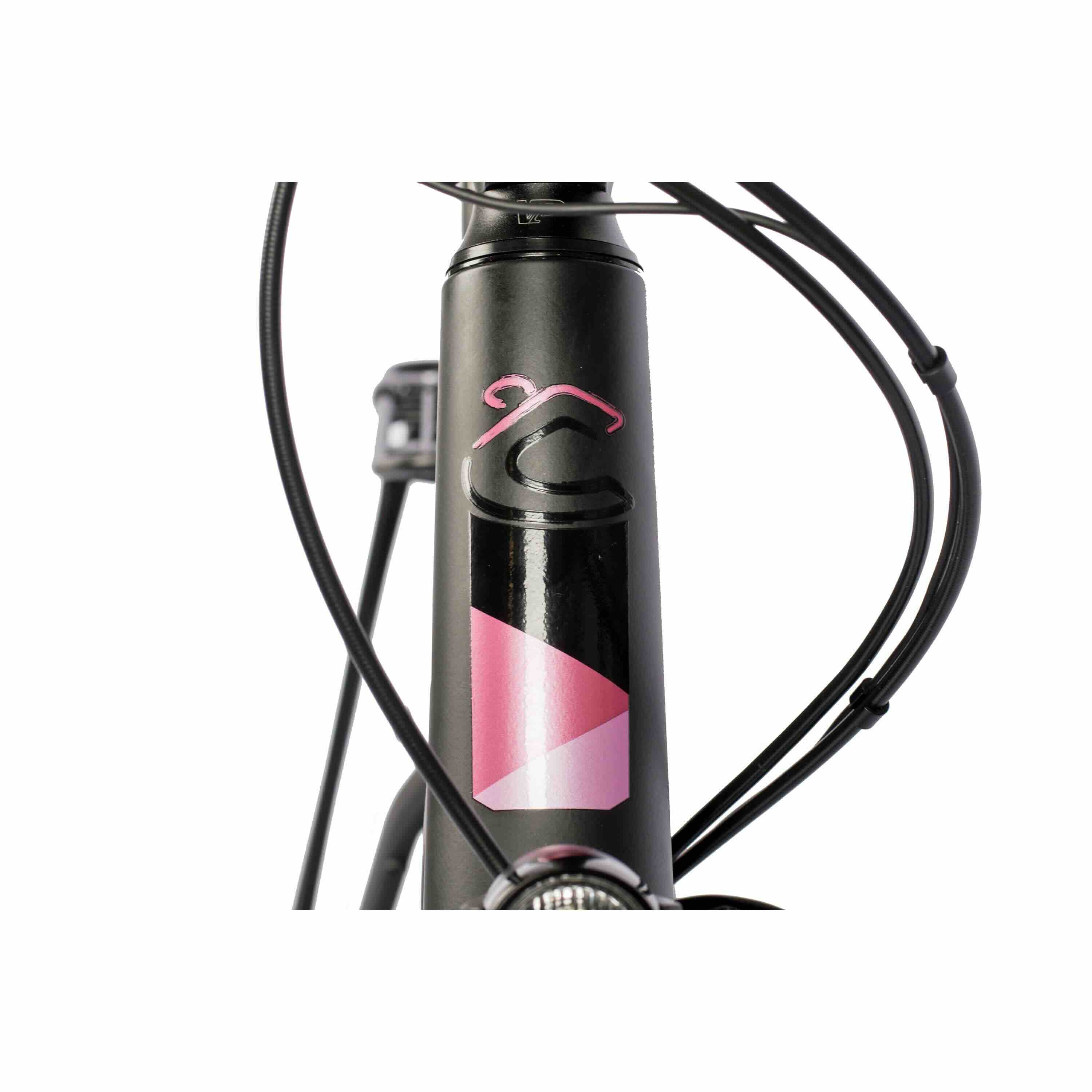 28 inch women e-bike trekking bicycle V-tron Shimano StеPS E-5000 418 Wh 9 x gang Shimano RD-T3000