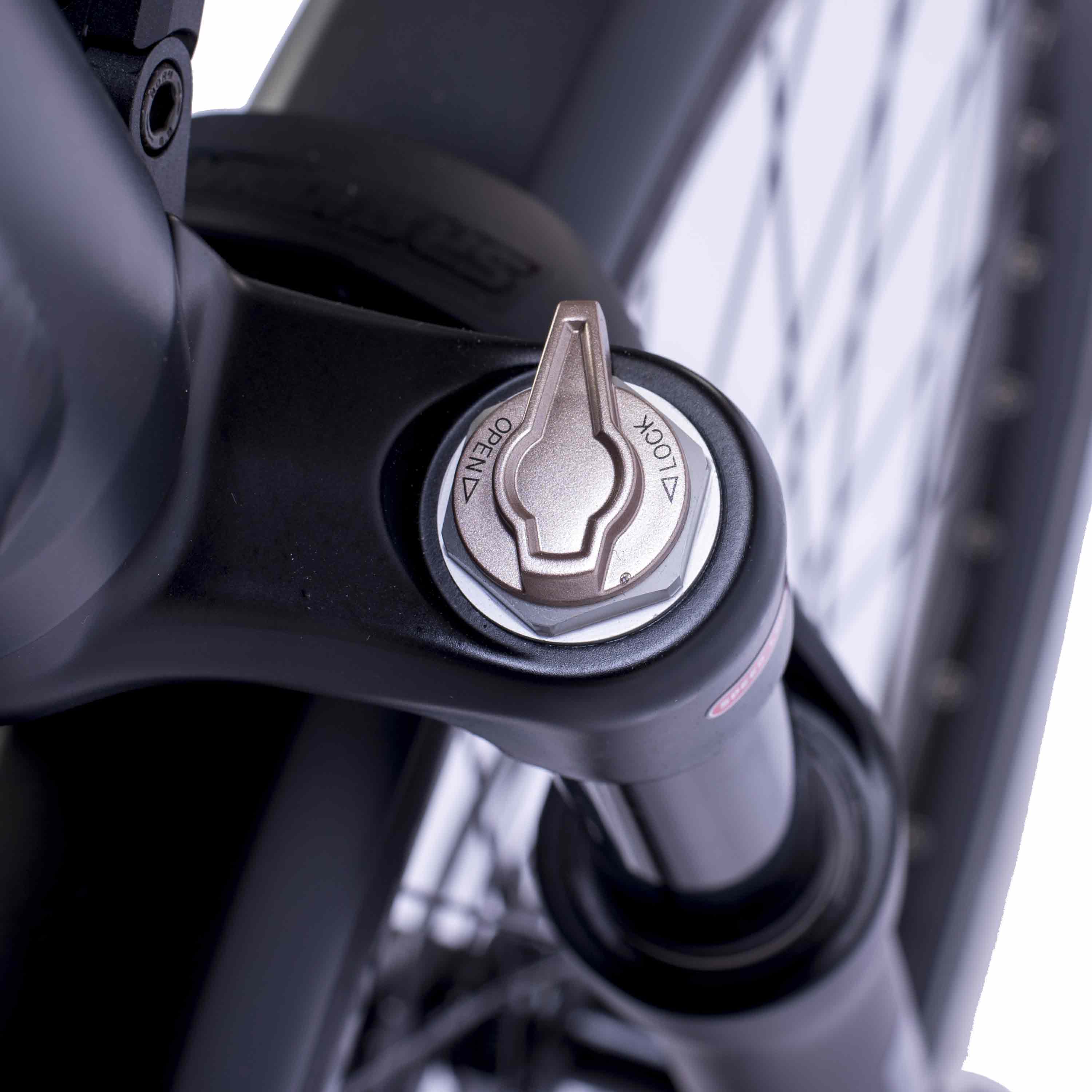 28" Herren E-Bike Trekking Fahrrad TERRA TR2 BOSCH Performance Line PX Smart System POWERTUBE 600 Wh 10 x Gang SHIMANO DEORE RD-M5130 SGS Schwarz