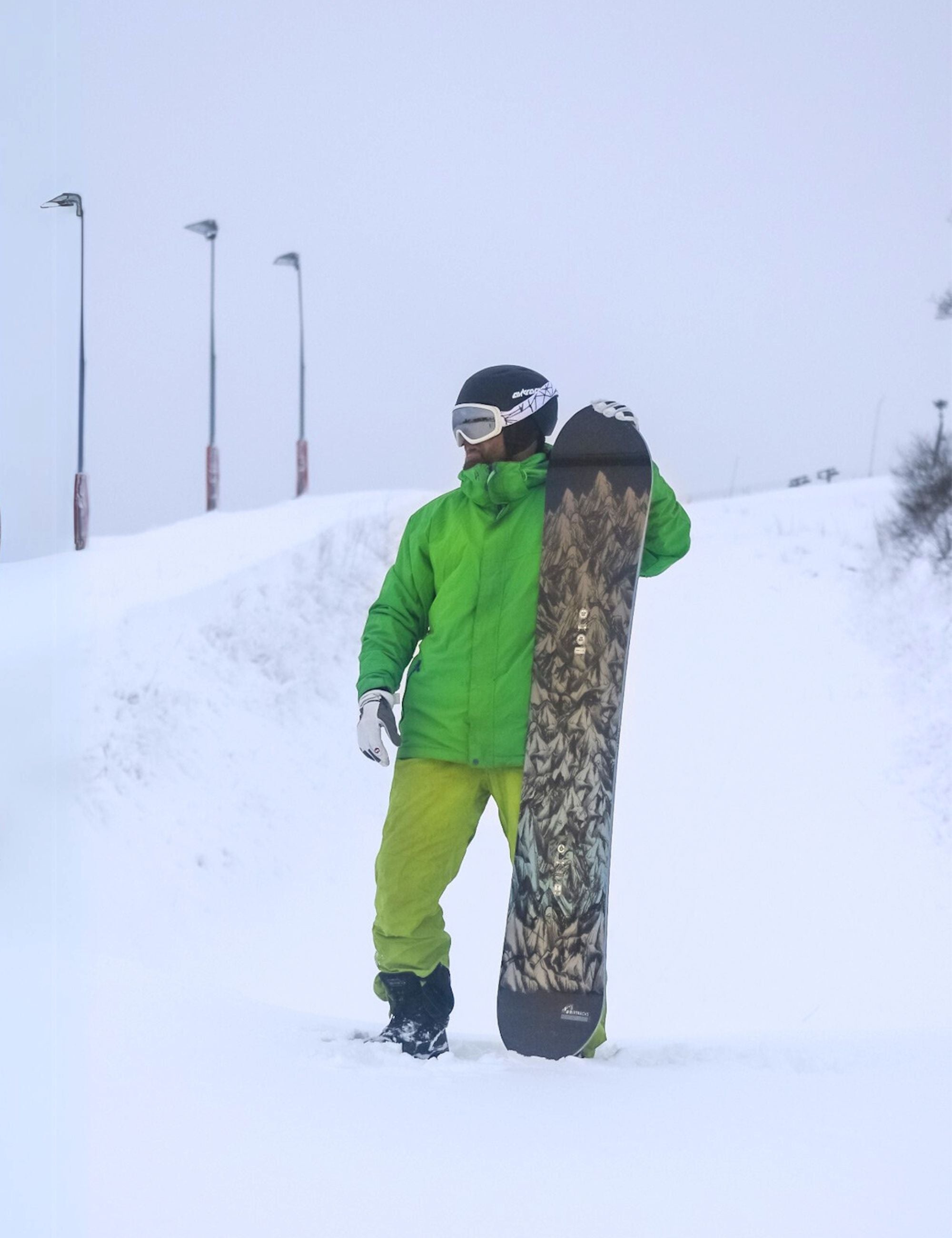 Snowboard de snowboard para hombres Lines Zero Rocker Buga Product